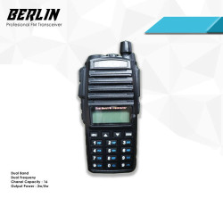 Berlin FM-UV82 Handie Talkie HT Dual Band Frequency Display Standby Berlin FM-UV82 Handie Talkie HT Dual Band Frequency Display Standby