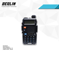 Berlin FM-V6R Handie Talkie HT Dual Band Frequency Display Standby Berlin FM-V6R Handie Talkie HT Dual Band Frequency Display Standby