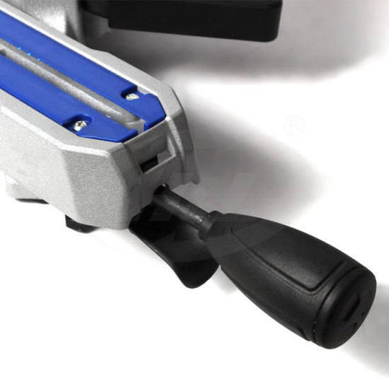 HL Premier 270 Mesin Potong Aluminium Miter Saw Double Bevel Sliding 10 Inch 2100 Watt HL Premier 270 Mesin Potong Aluminium Miter Saw Double Bevel Sliding 10 Inch 2100 Watt