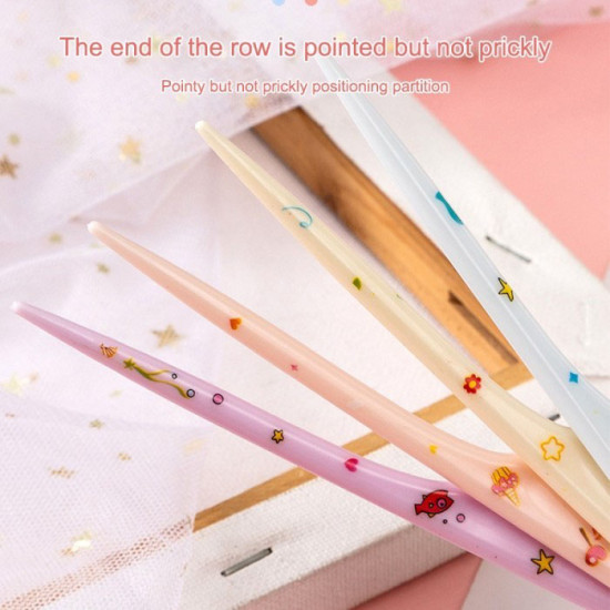 Sisir Rambut Set isi 2 pcs Karakter Kartun Runcing Mini