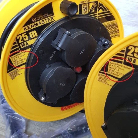 Kenmaster Kabel Roll 25 Meter 3 x 1 mm - Kabel Rol 4 Lubang